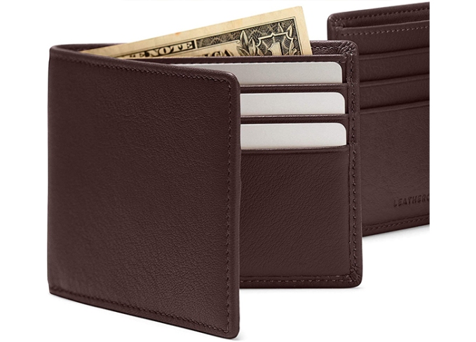 Best last-minute Father's Day gifts Amazon: A brown leather folding wallet